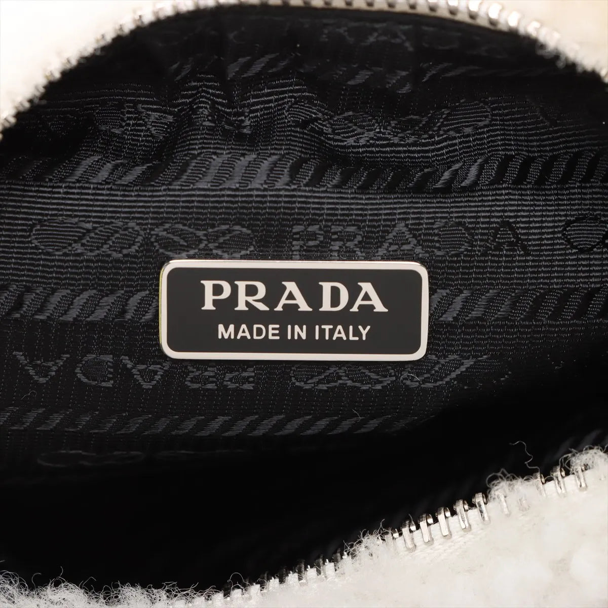 Prada Re-Edition 2000 Shoulder Bag White Shearling 3476