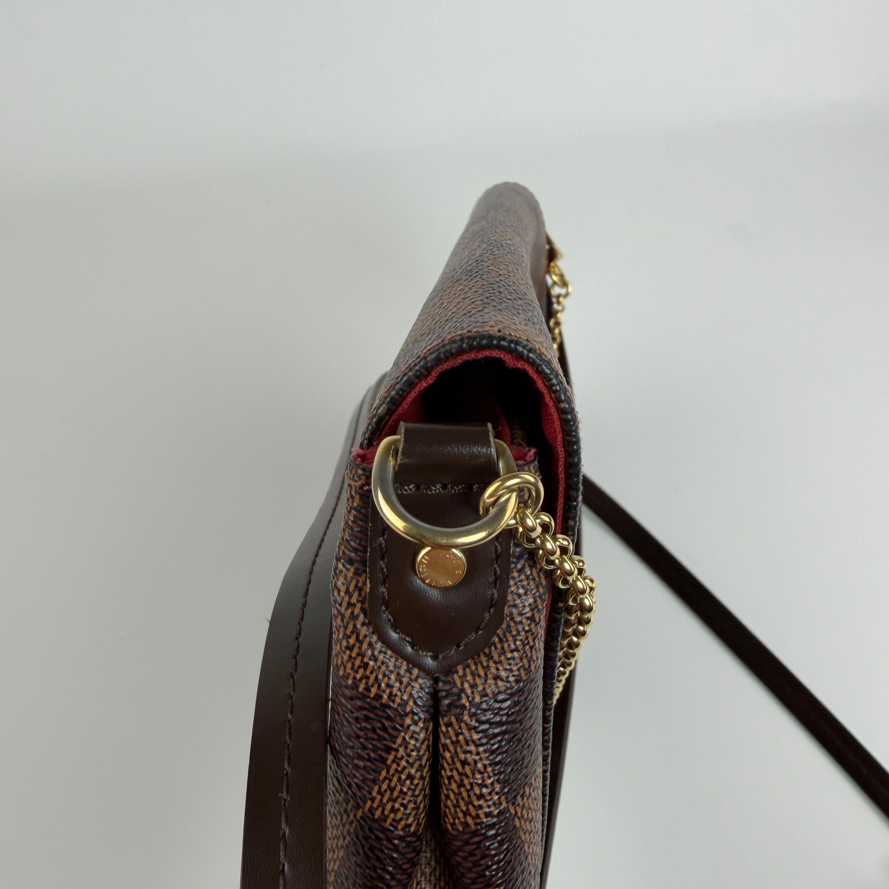 Louis Vuitton Favorite MM Damier Ebene 2387