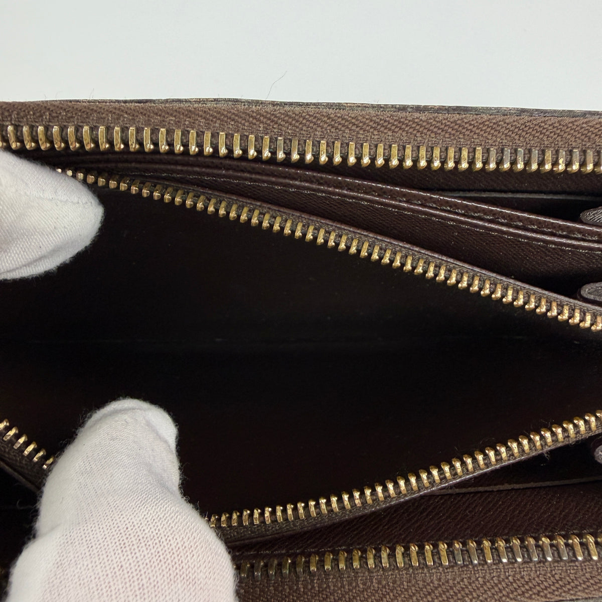 Louis Vuitton Zippy Wallet Damier Ebene 2477