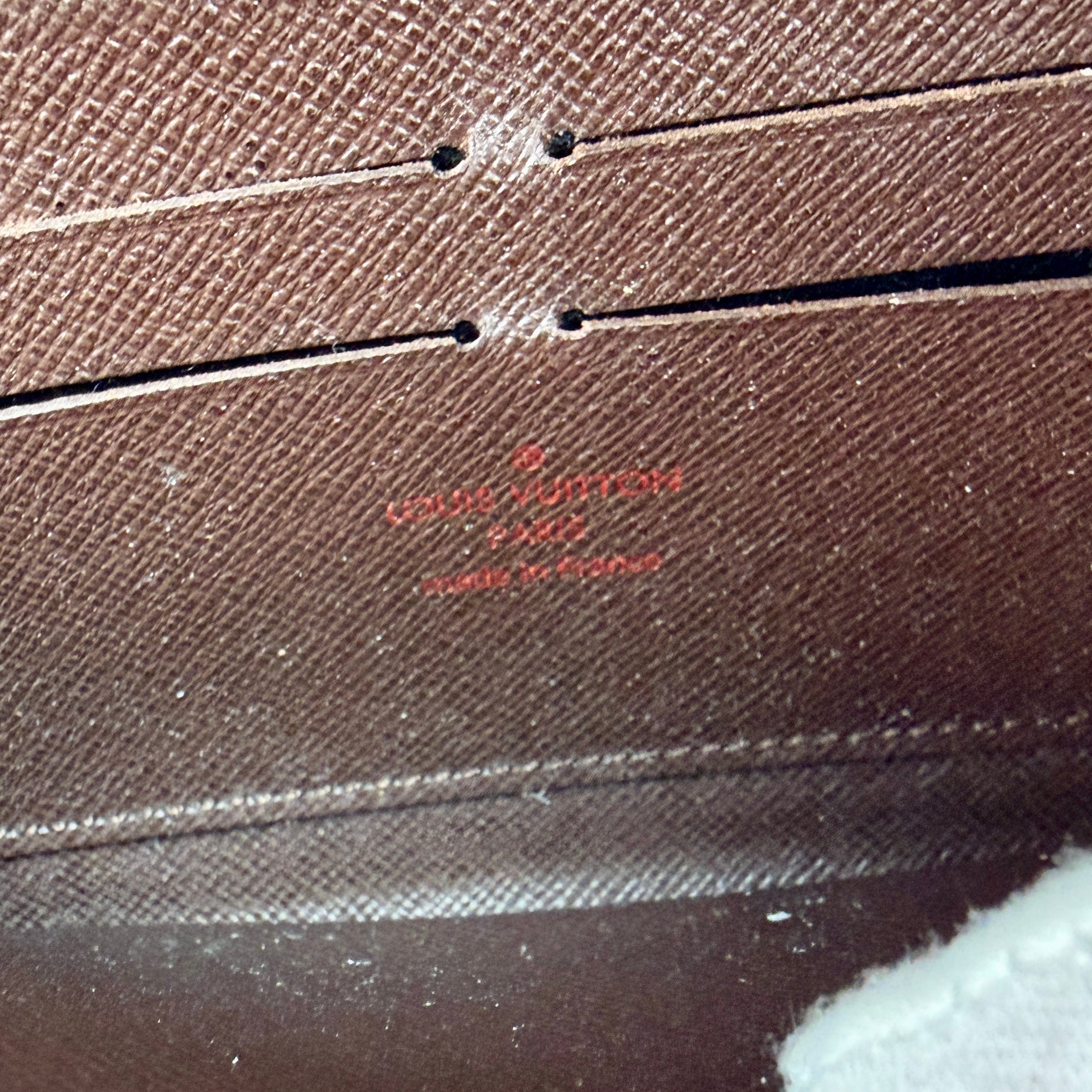 Louis Vuitton Zippy Wallet Damier Ebene 2477