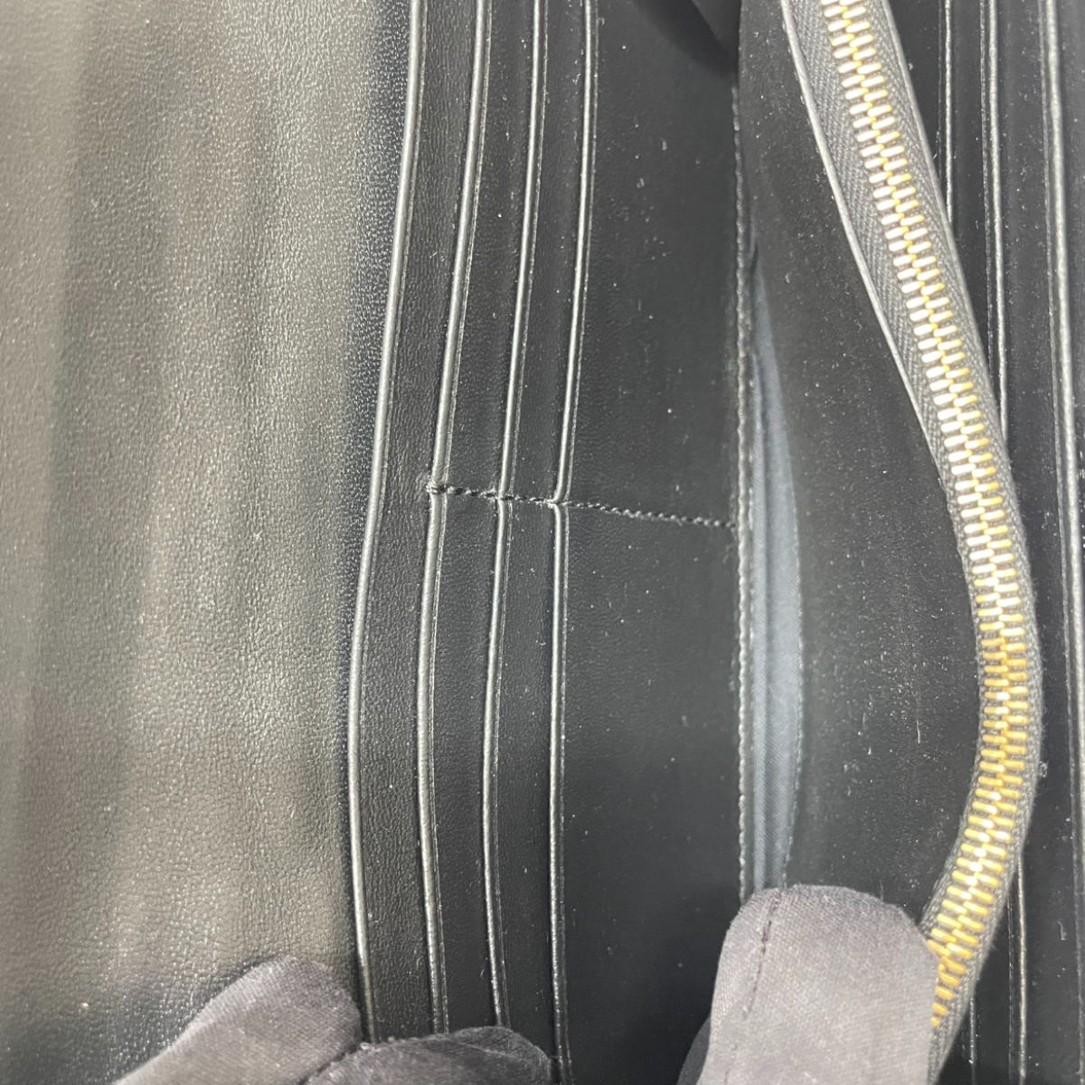 Fendi Baguette Continental Wallet on Chain Black 3025