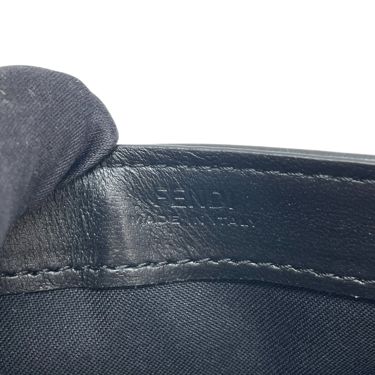 Fendi Baguette Continental Wallet on Chain Black 3025