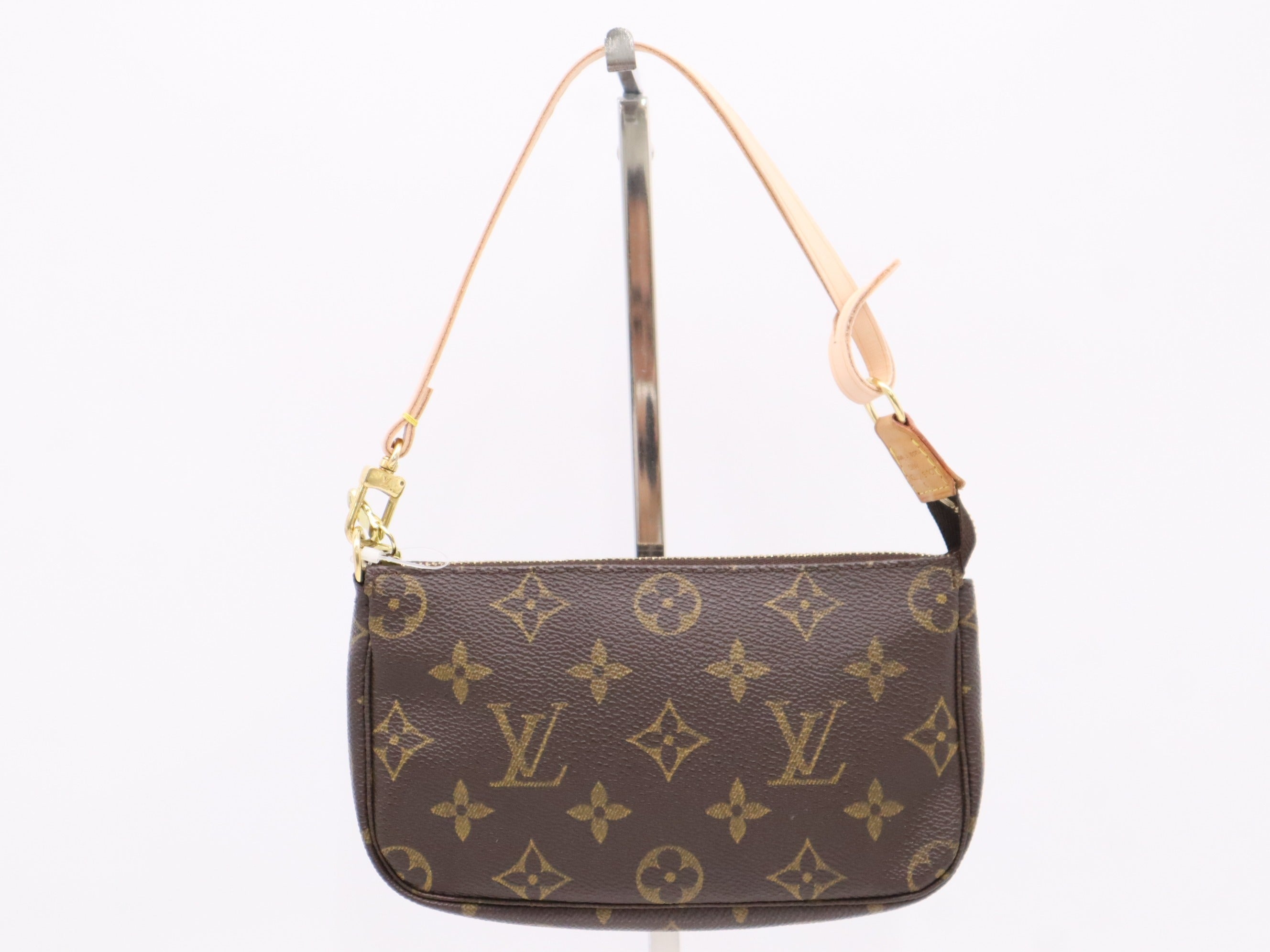 Louis Vuitton Pochette Accessories Monogram 2946