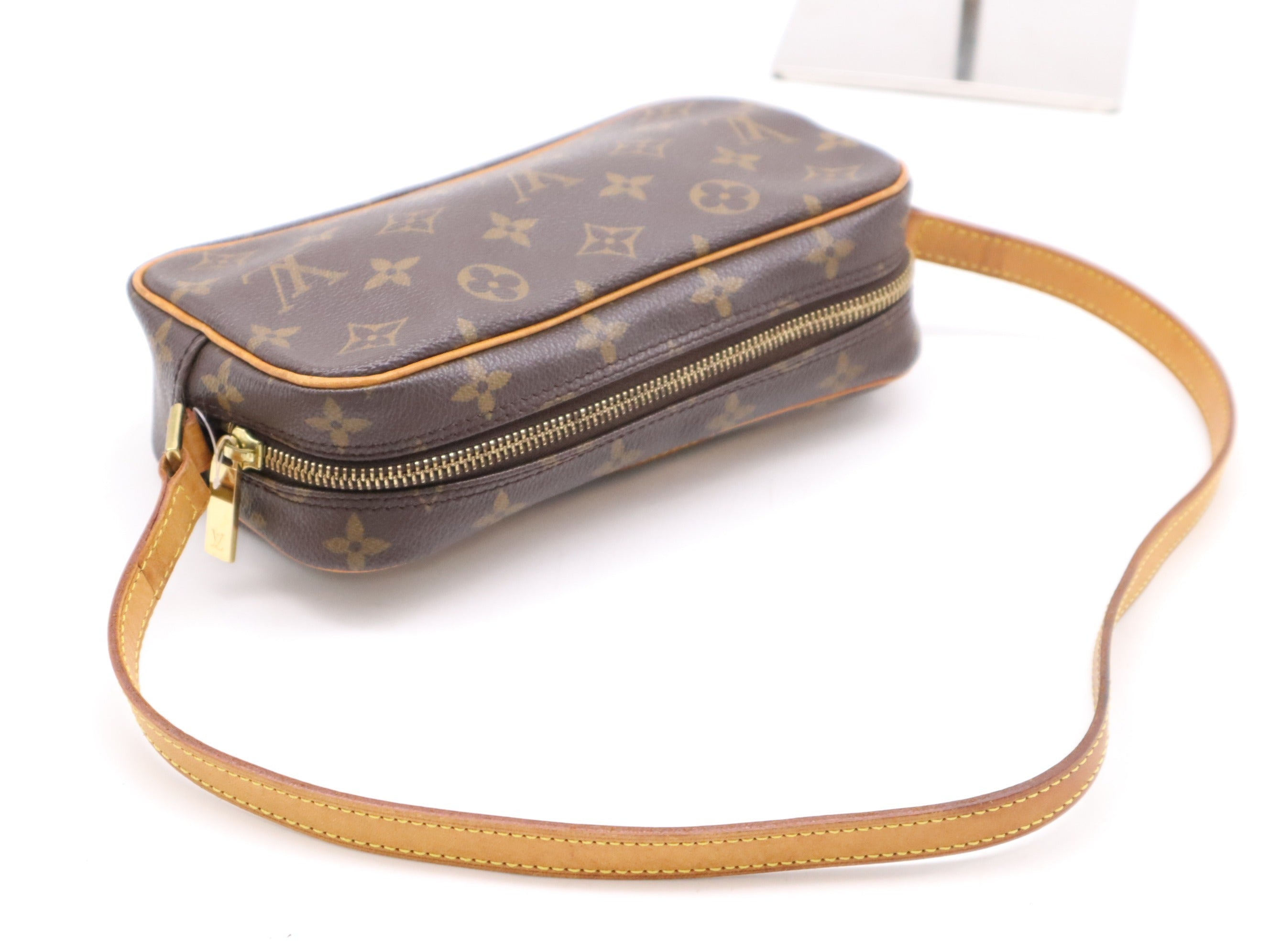 Louis Vuitton Pochette Cite Monogram 2931