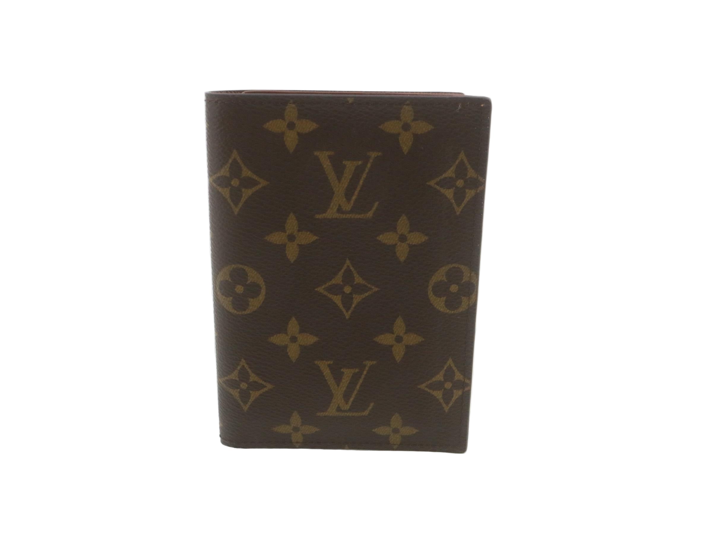 Louis Vuitton Couverture Passport Cover Monogram 2933