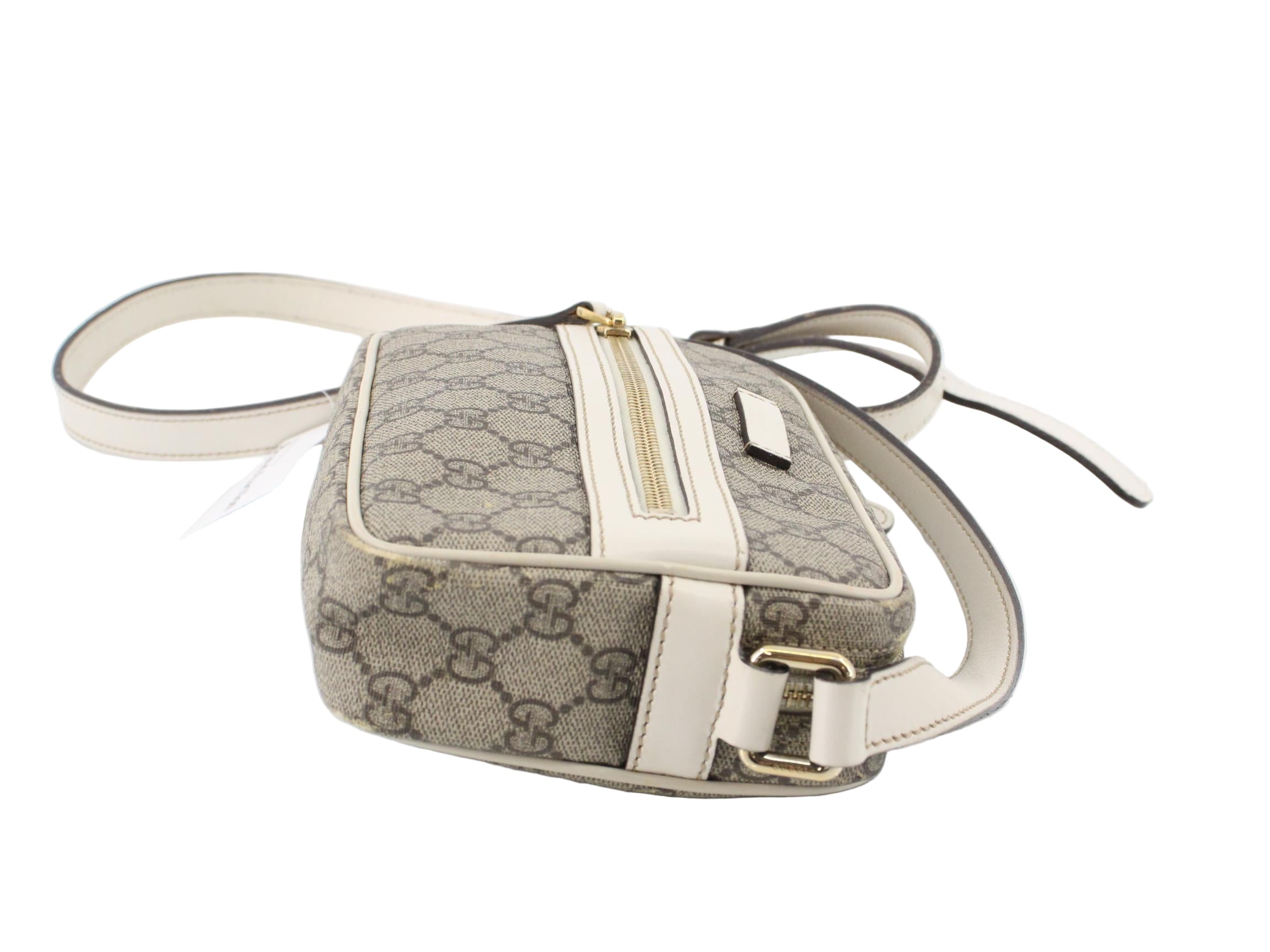 Gucci GG Supreme Front Zip Crossbody White 2937