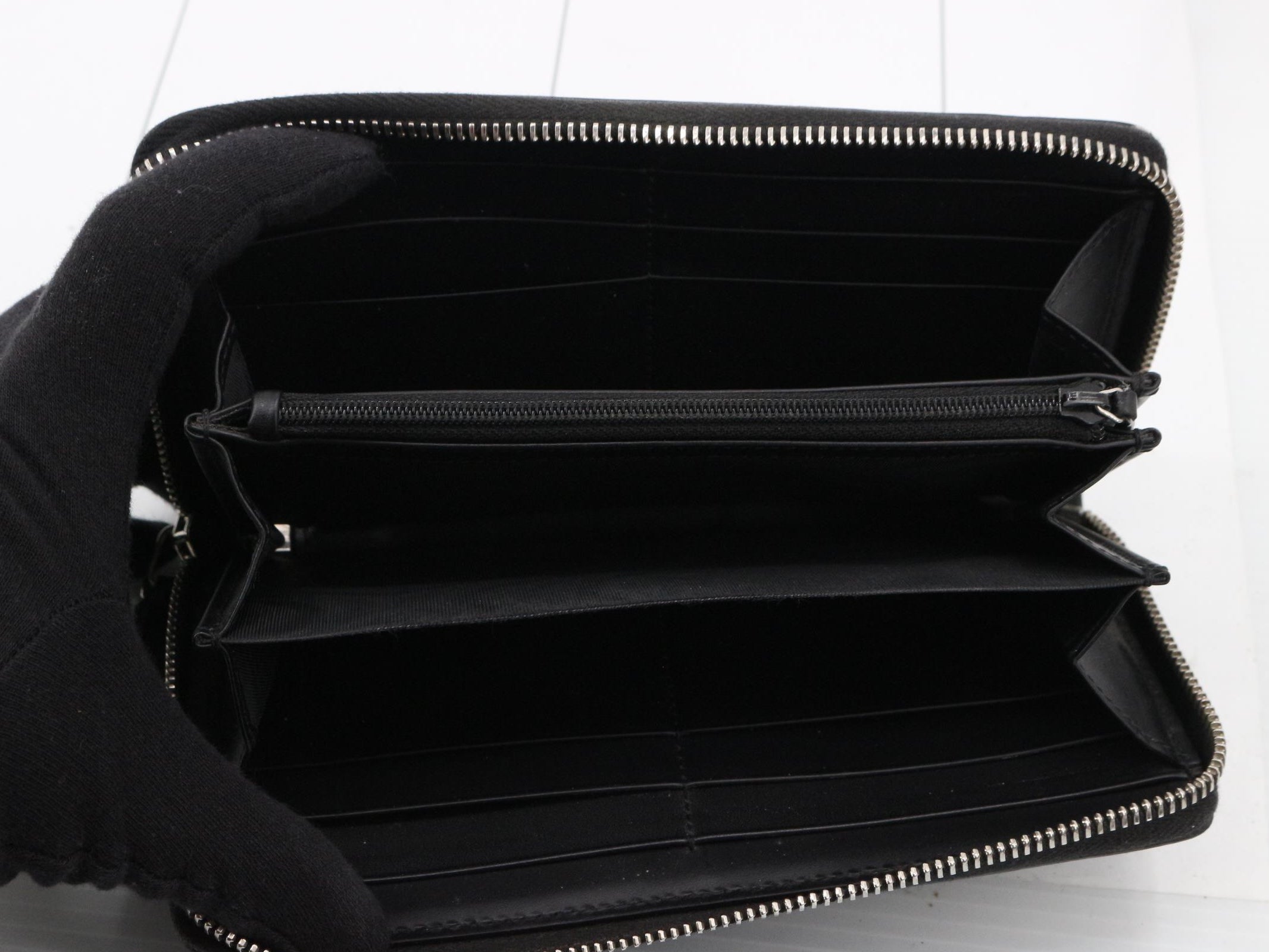 Gucci Web Zippy Wallet Black GG Red Blue 2950