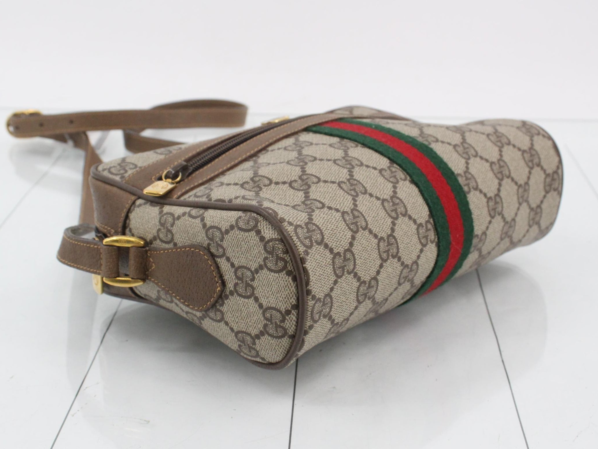 Gucci Vintage Crossbody GG Supreme Sherry Line 2981