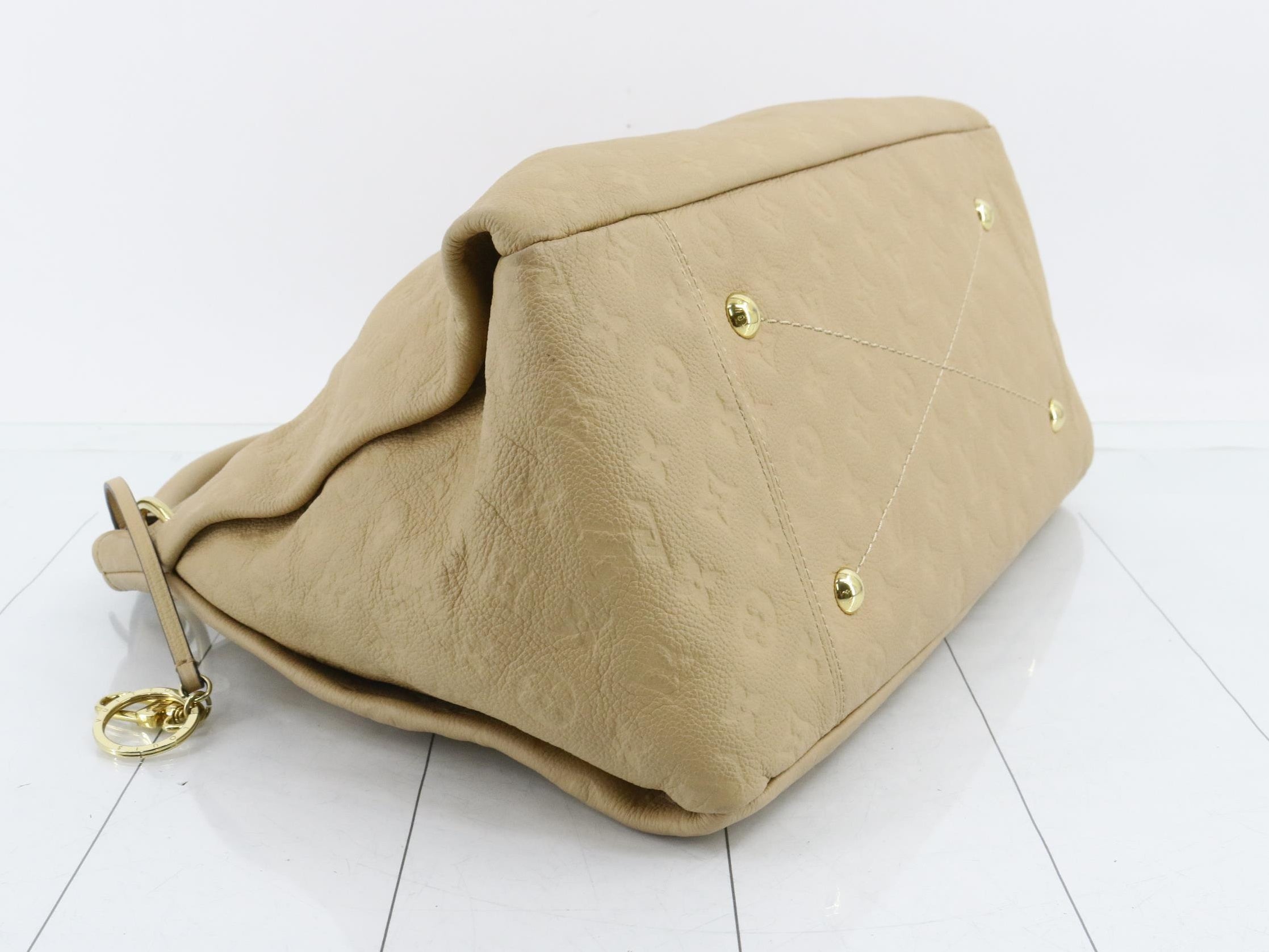 Louis Vuitton Artsy MM Beige Empreinte 3161