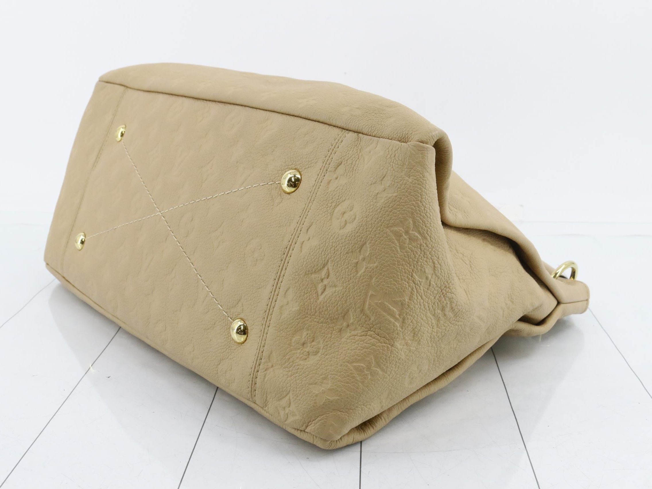 Louis Vuitton Artsy MM Beige Empreinte 3161