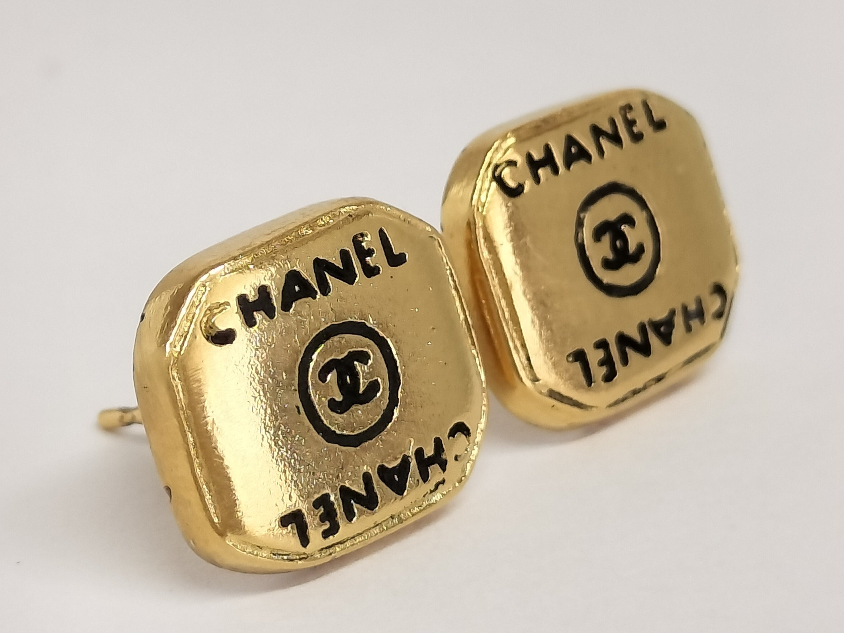 Chanel Square CC Logo Pierced Earrings Gold Black 3324