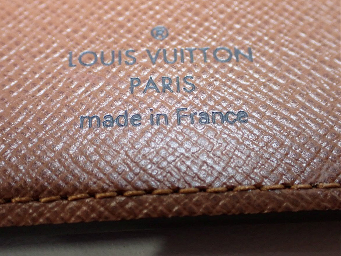 Louis Vuitton Couverture Passport Cover Monogram 2933
