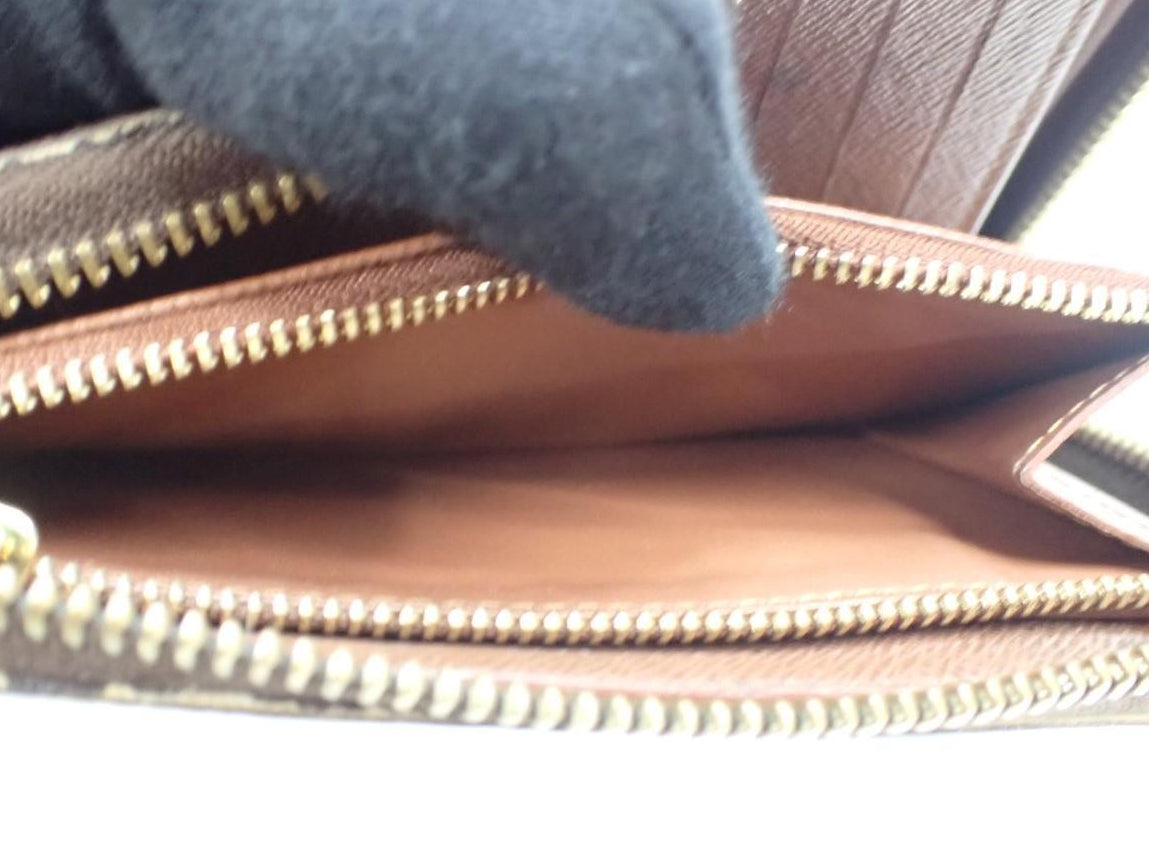 Louis Vuitton Zippy Compact Wallet Monogram 2935