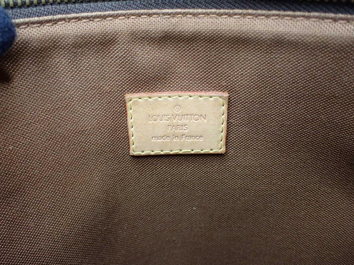 Louis Vuitton Bosphore Pochette Monogram 2938