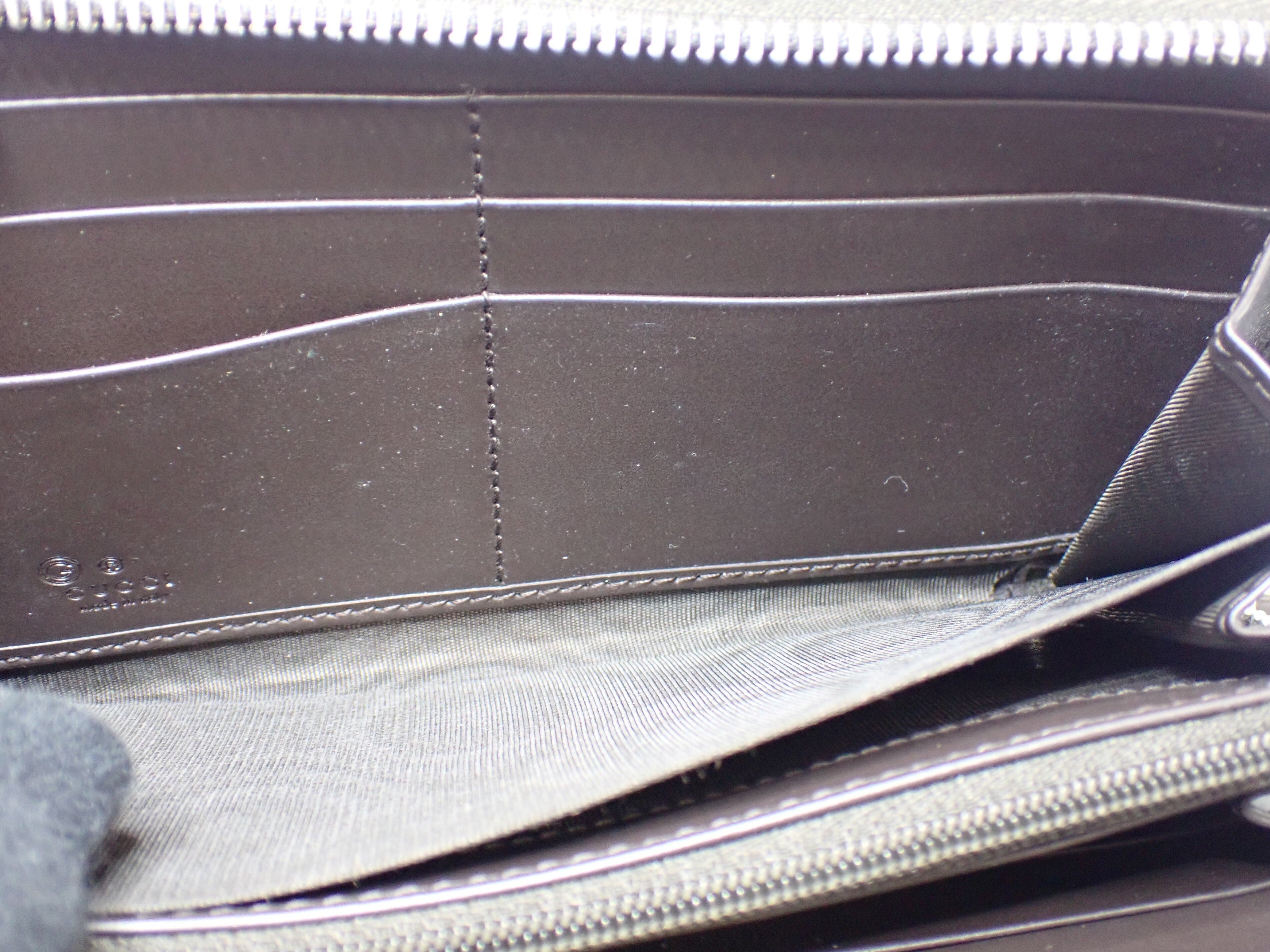 Gucci Web Zippy Wallet GG Supreme Sherry Line 2956