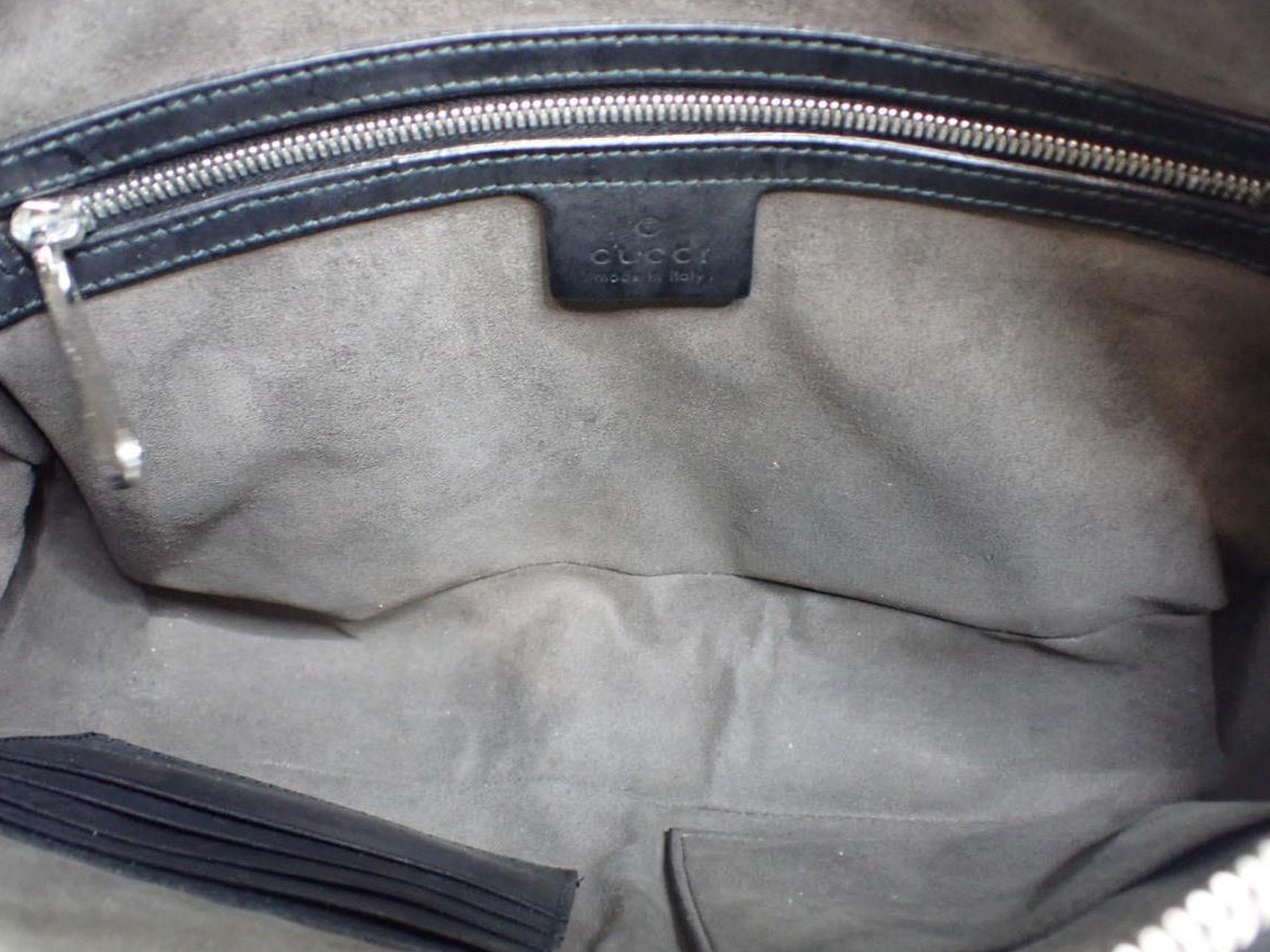 Gucci Wristlet Pouch GG Supreme 2957