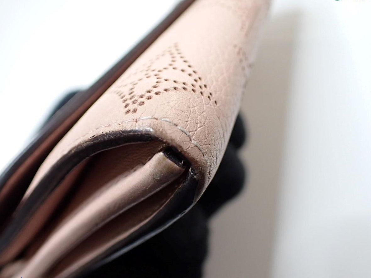 Louis Vuitton Iris Wallet Pink Magnolia Mahina Leather 2979