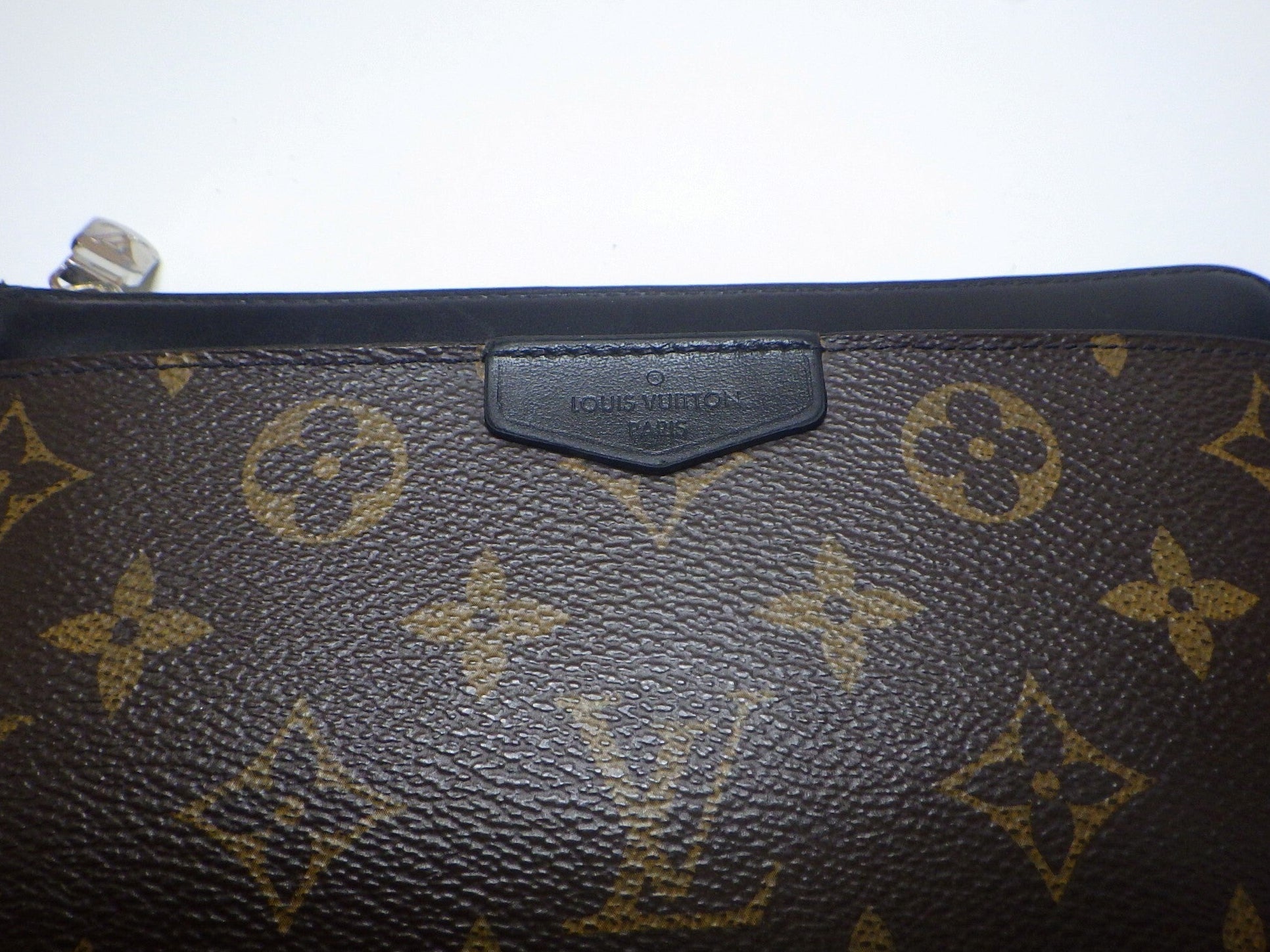 Louis Vuitton Zippy Dragonne Monogram Macassar 2982
