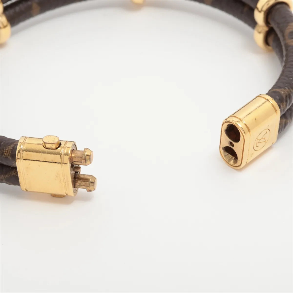 Louis Vuitton Keep It Twice Bracelet Monogram Gold Size 17 3242