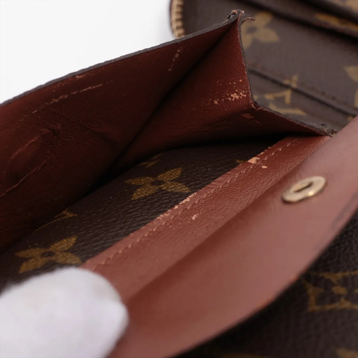 Louis Vuitton Pochette Escapade Monogram Travel Case 3269