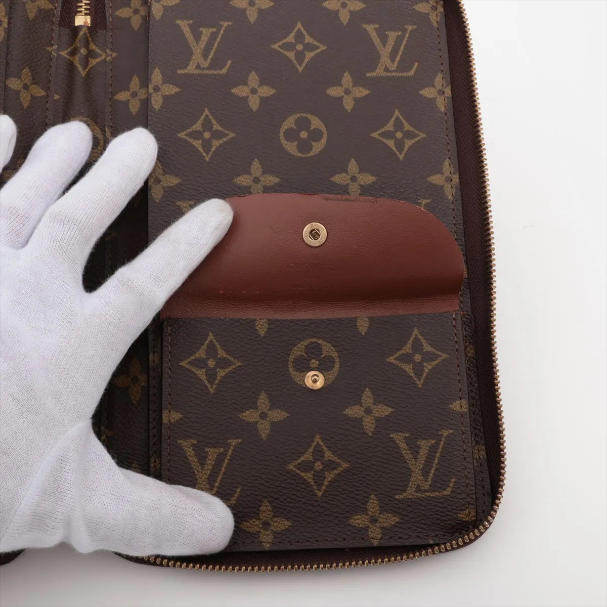 Louis Vuitton Pochette Escapade Monogram Travel Case 3269
