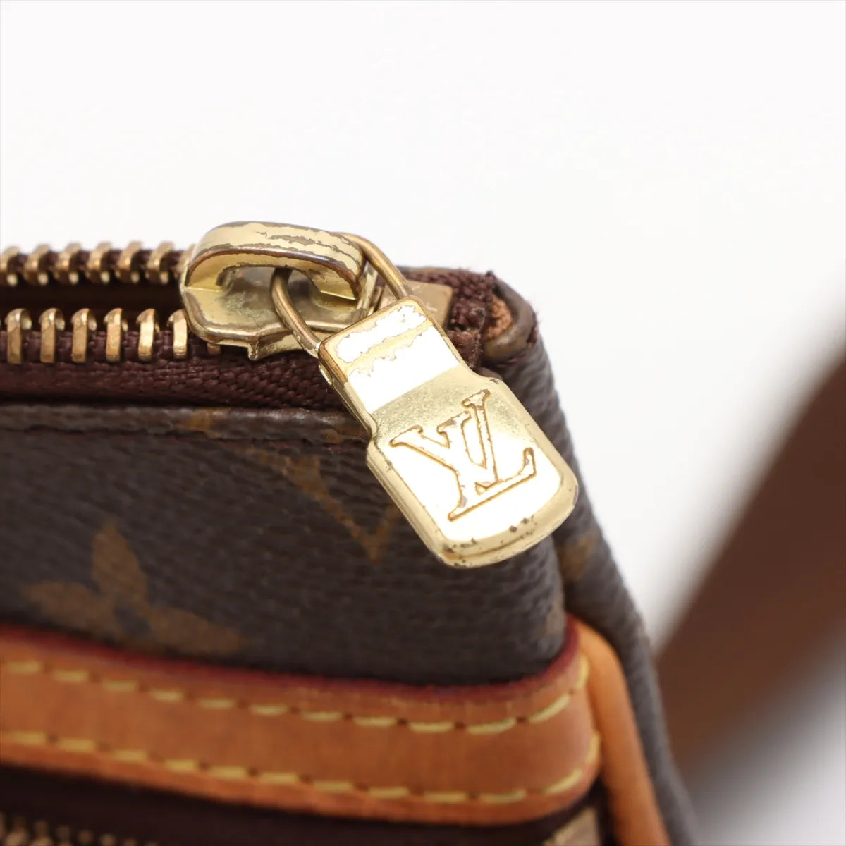 Louis Vuitton Bosphore Pochette Monogram 3407