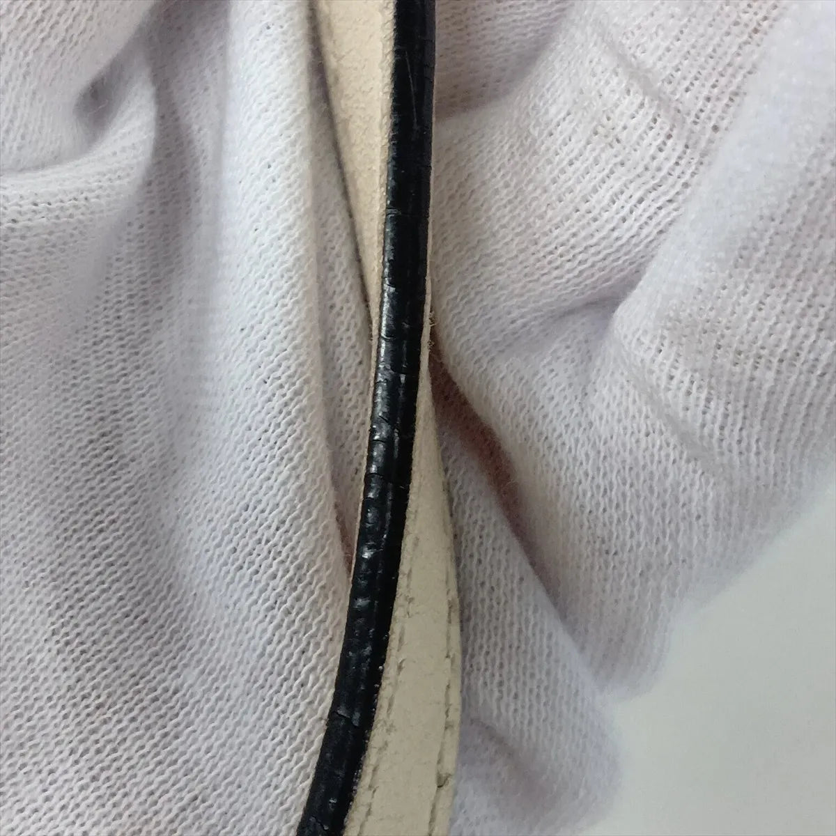 Gucci Signature Guccissima Leather Chain Tote Bag White 3453