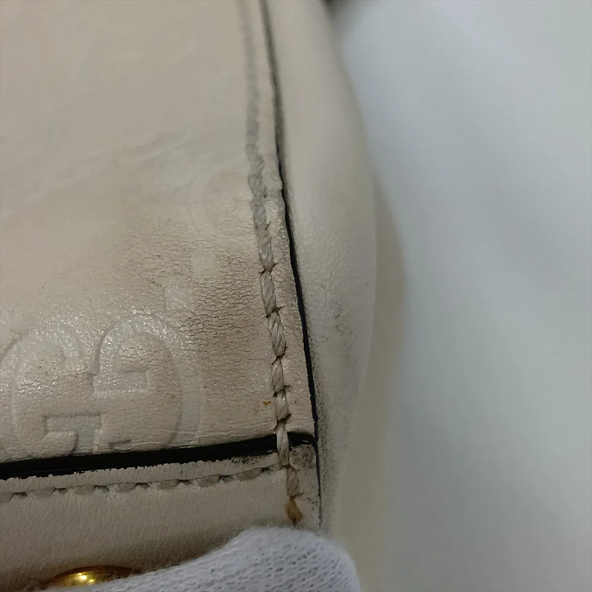 Gucci Signature Guccissima Leather Chain Tote Bag White 3453
