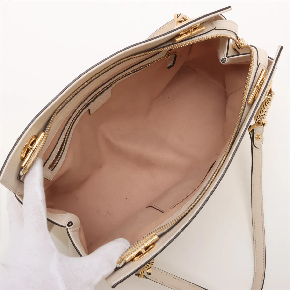 Gucci Signature Guccissima Leather Chain Tote Bag White 3453