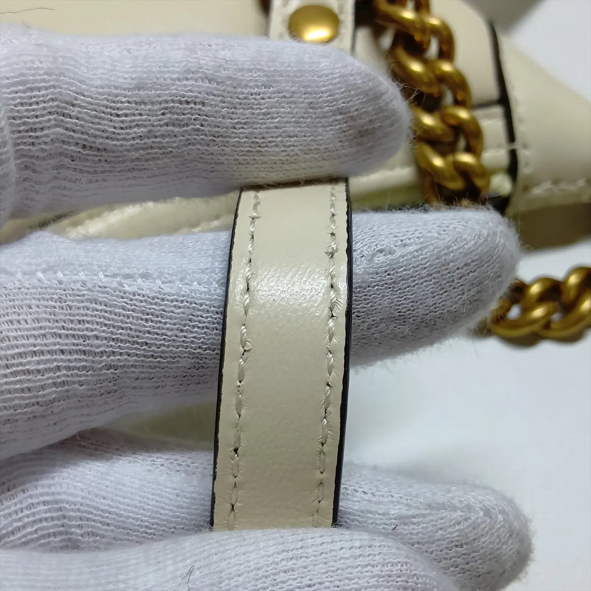 Gucci GG Marmont Half Moon Chain Shoulder Bag White Chevron Leather 3481