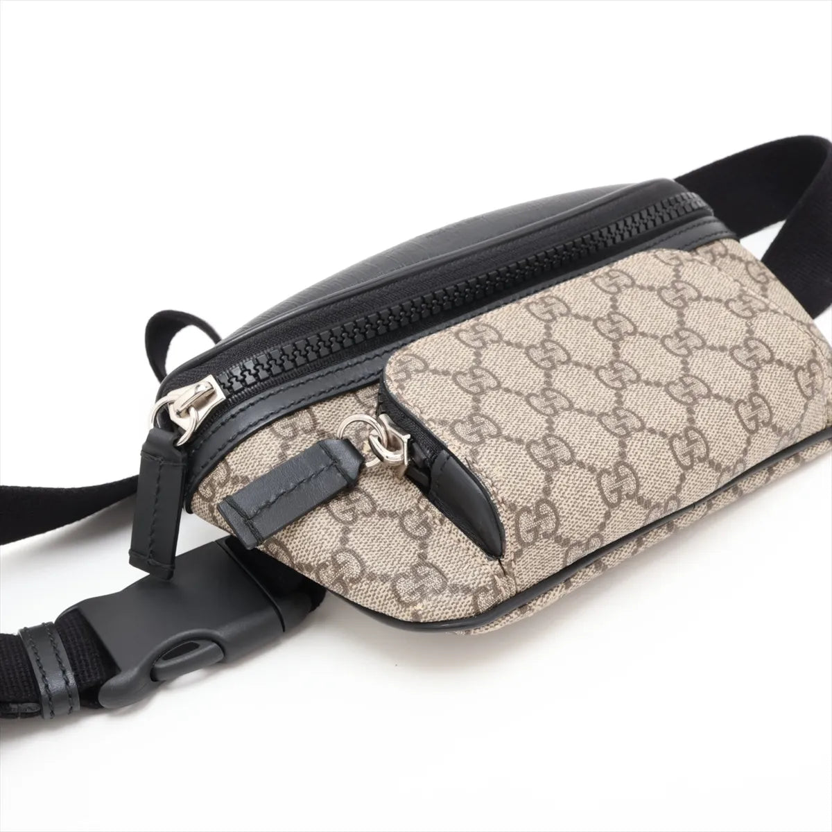 Gucci Sling Waist Belt Bag GG Supreme Beige Black 3482