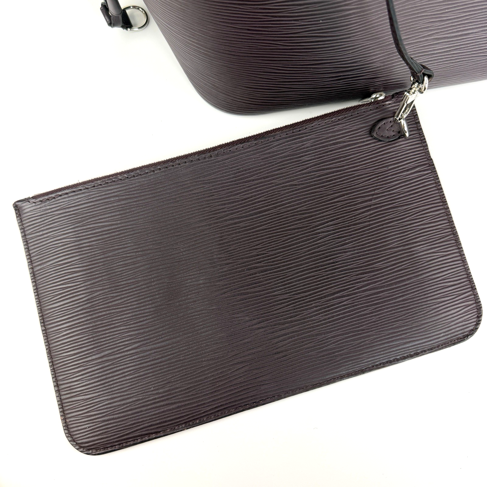 Louis Vuitton Neverfull MM w/ Pouch Purple Bordeaux Epi Leather 2631