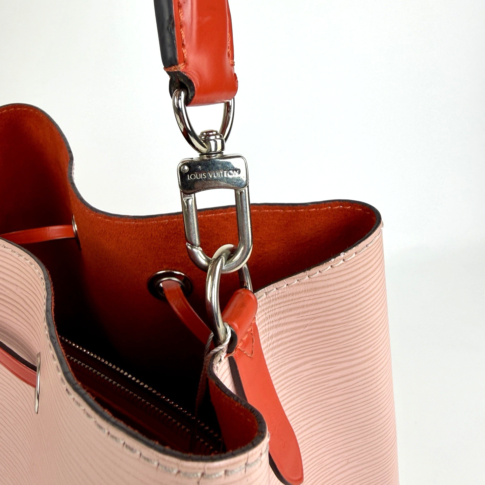 Louis Vuitton NeoNoe MM Pink Epi 2643
