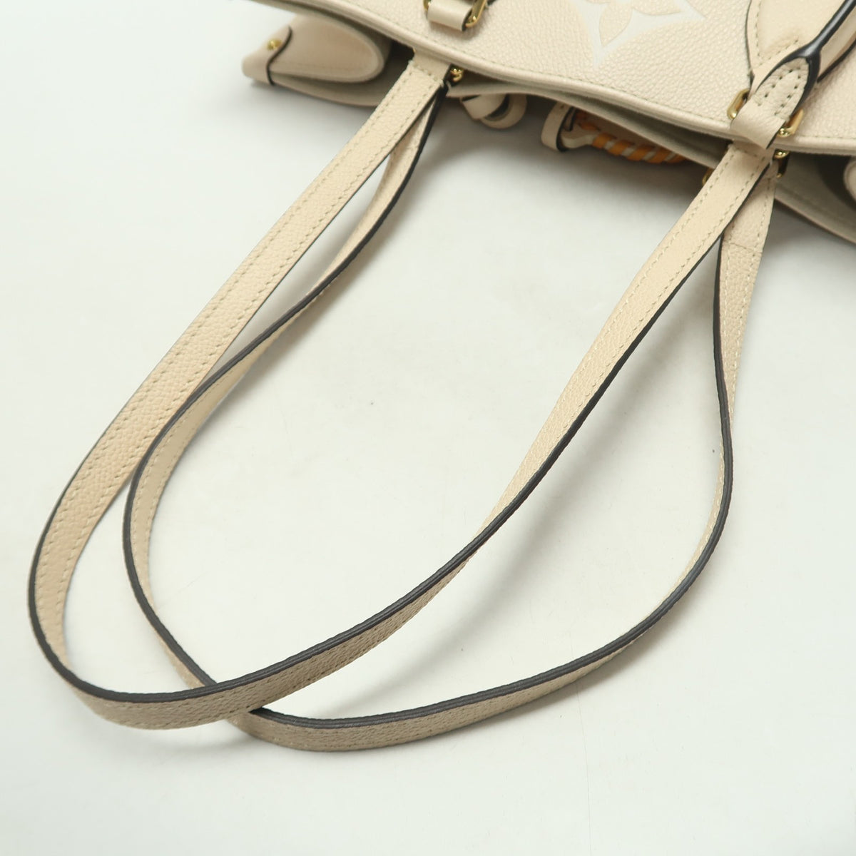 Louis Vuitton OnTheGo MM By The Pool Beige Monogram Giant 3084